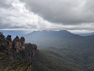 three sisters blue mountains